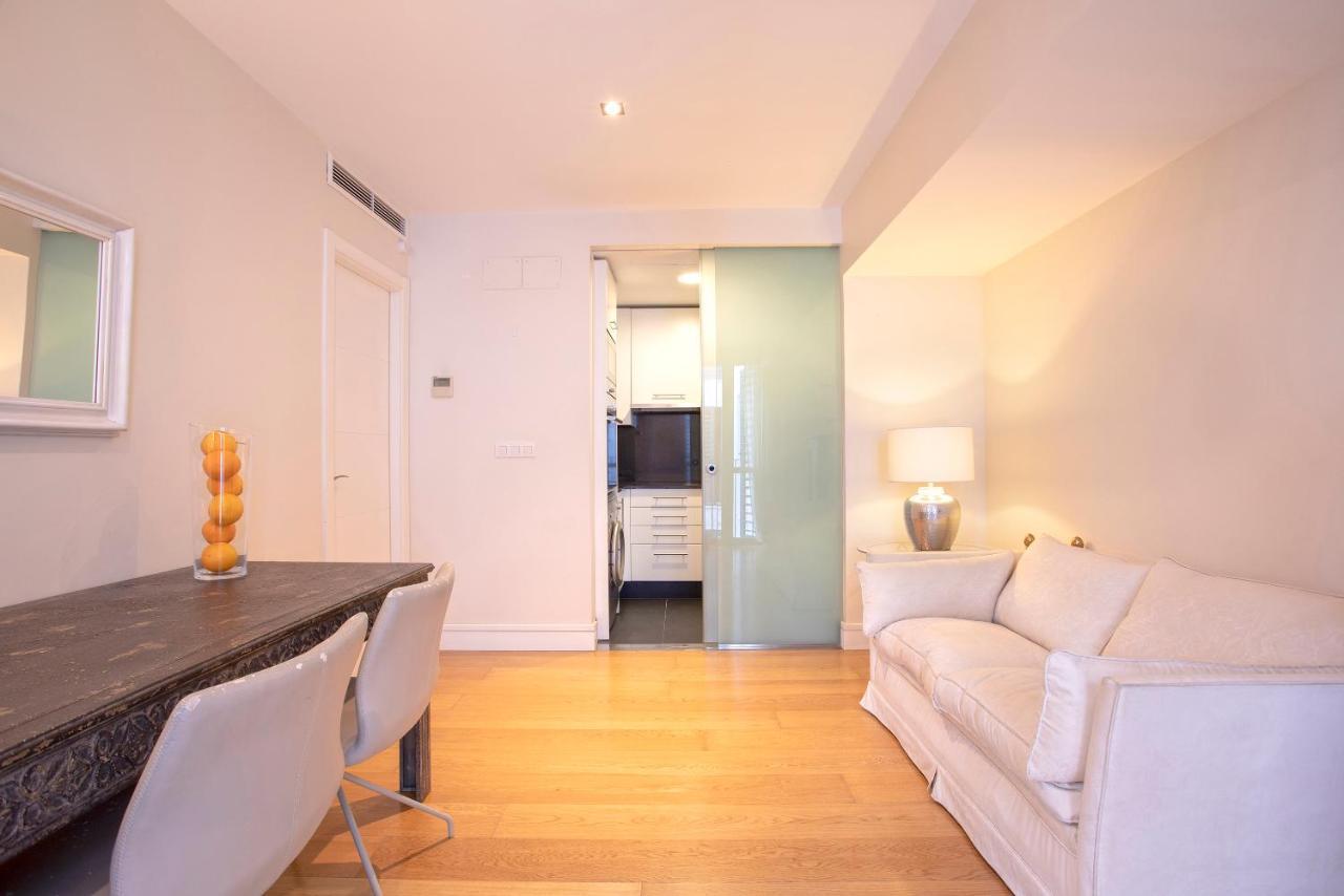 Acogedor Apartamento Junto A La Catedral By Rent Me Málaga Dış mekan fotoğraf
