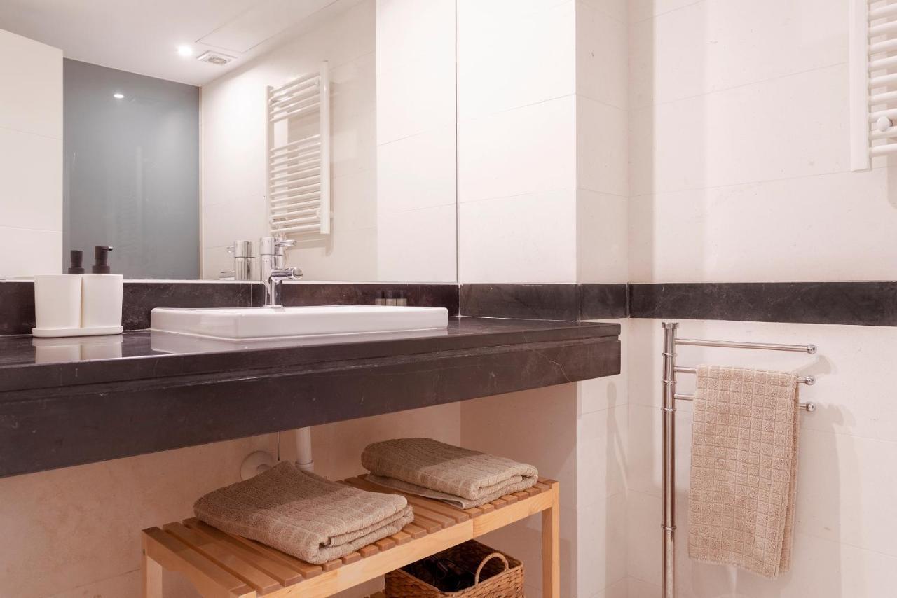 Acogedor Apartamento Junto A La Catedral By Rent Me Málaga Dış mekan fotoğraf